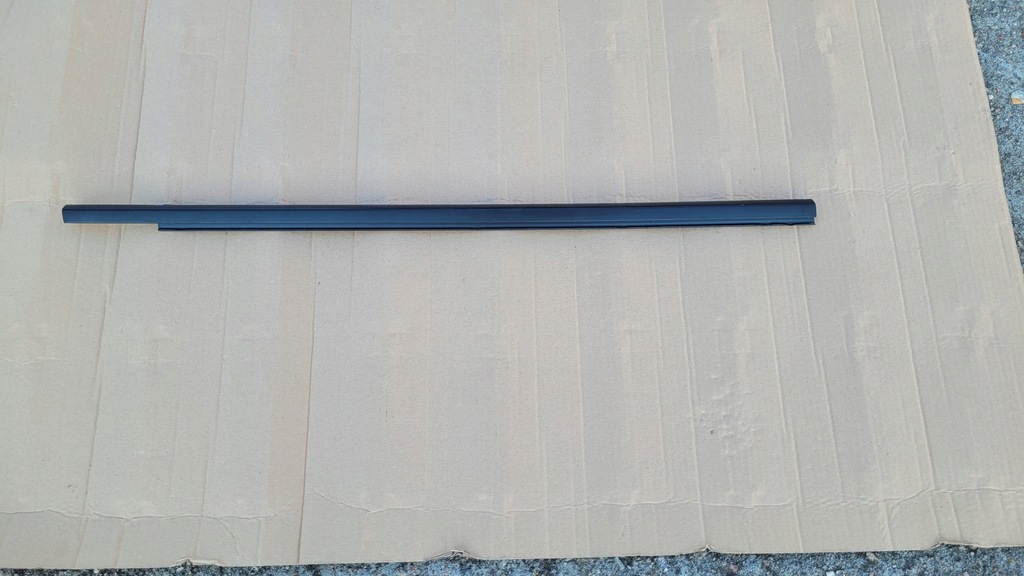 фото №1, Scenic iv молдинг ущільнювач двері правий перед