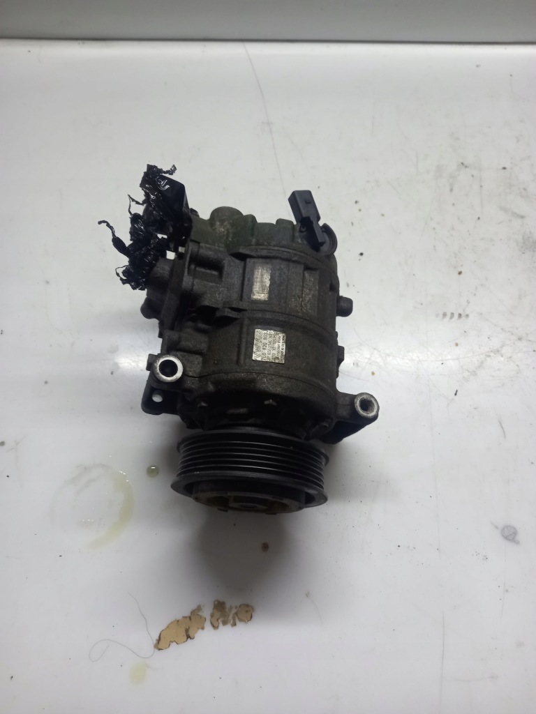 фото №1, Компрессор кондиционера vw amarok 2.0tdi csha csh 180km 7e0820803j