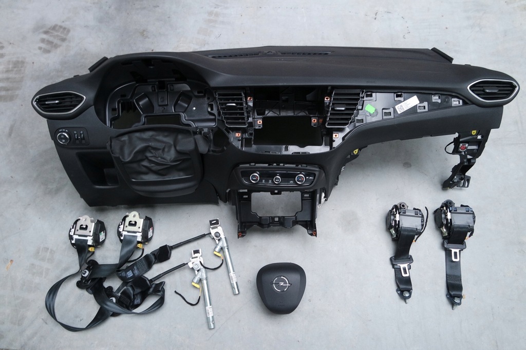 фото №1, Opel crossland x панель приладів консоль подушки безпеки ремені натягувачі подушка безпеки