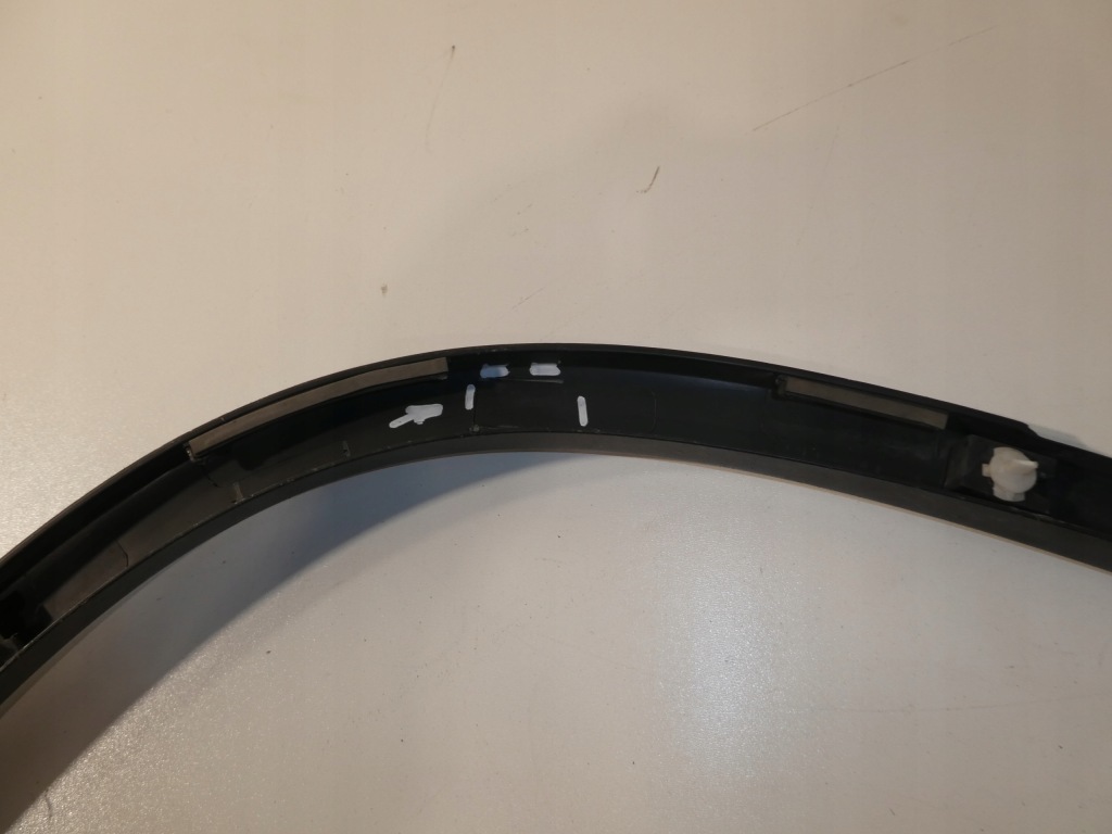 фото №6, Молдинг крыла правая задняя vw tiguan 5n 5n0854820b