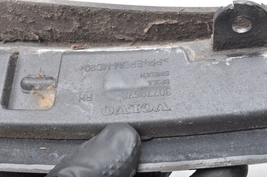 фото №10, Volvo xc90 lift молдинг накладка na крыло правый перед 455-16 30779578