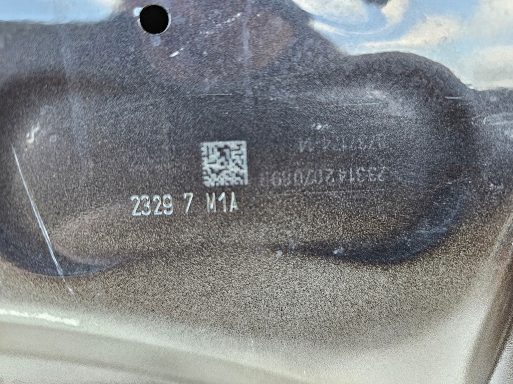 Капот bmw ix i20 m60 2021 - оригинальная крышка двигателя Оригинал