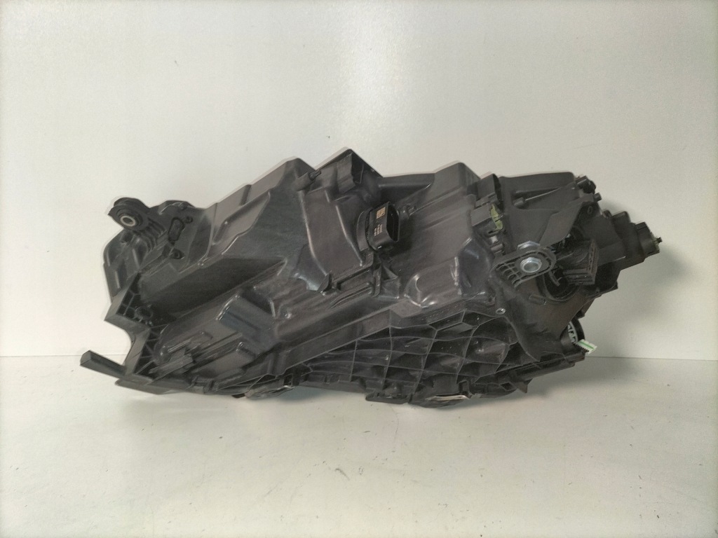 Фара передняя фара правая skoda octavia 4 iv рестайлинг  24- full led с Разборки