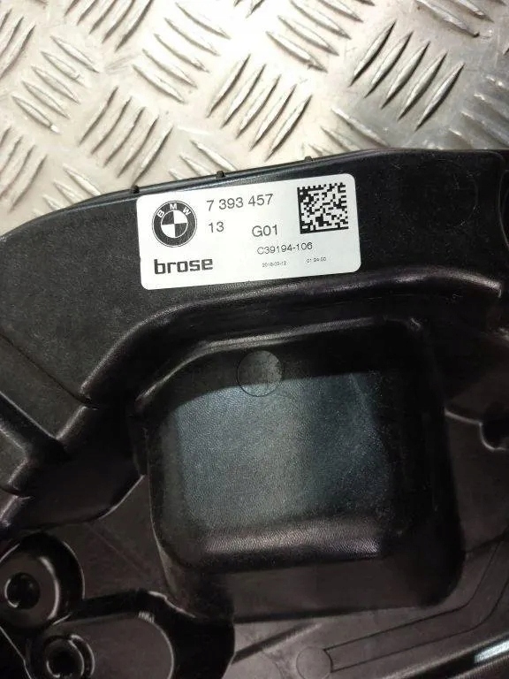 Купити Підйомник скло задніх лівих двері bmw x3 g01, f97 7393457 2.0l