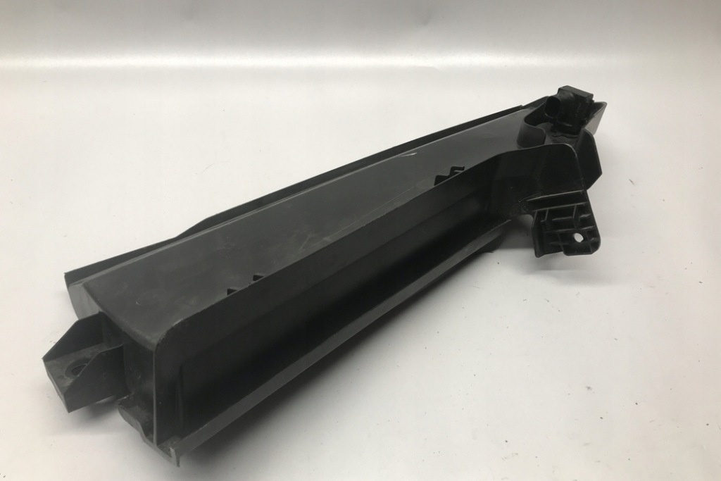 фото №10, Крышка фильтра воздуха bmw 3 f30, f80 9206487 2.0l бензиновый 180kw 2012