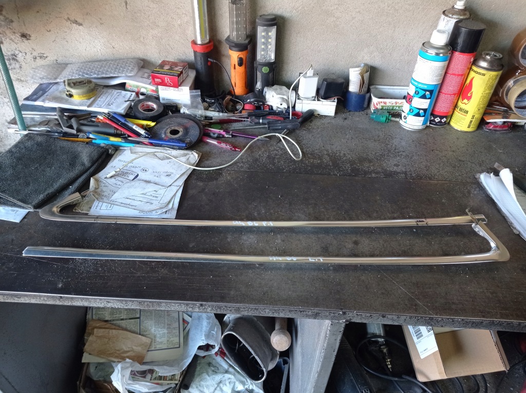 фото №1, Audi a4 b6 kombi - молдинг хром скло задня ліва