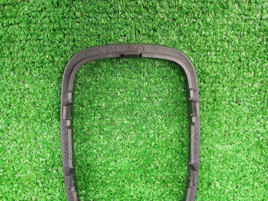 фото №9, Vw polo iii 6n2 fl рамка тунель чохол важеля перемикання передач домкрата перемикання передач 6x0864259