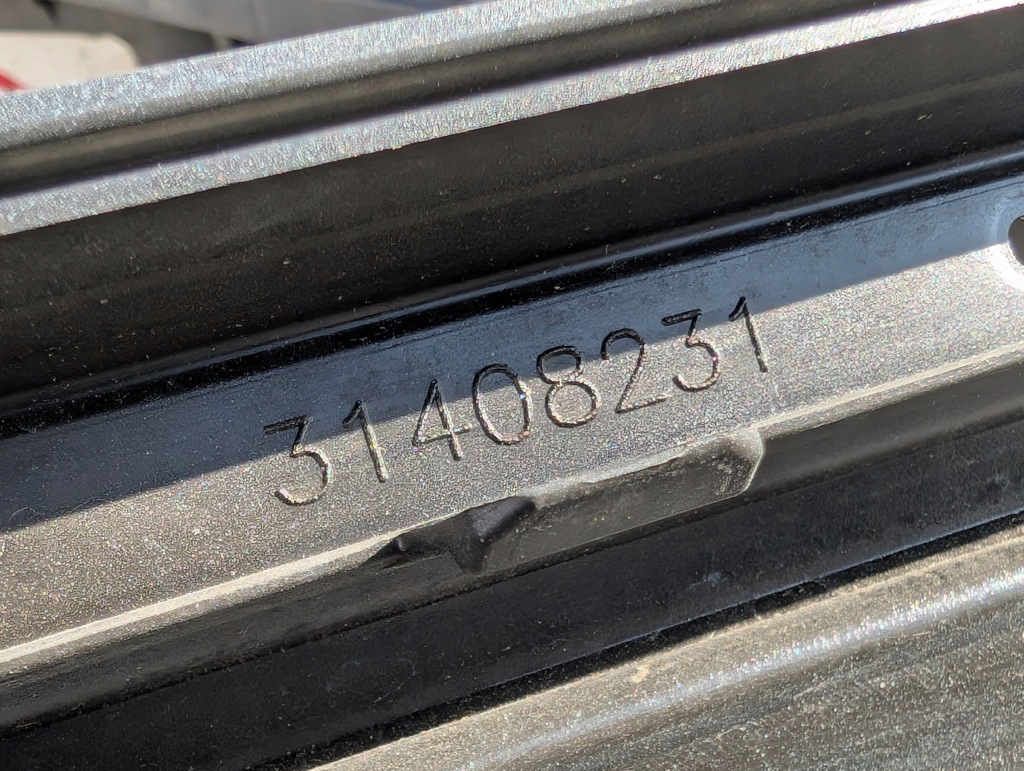 Накладка  порог накладка левая порог volvo xc90 2 r-design 15- новый оригинал Оригинал