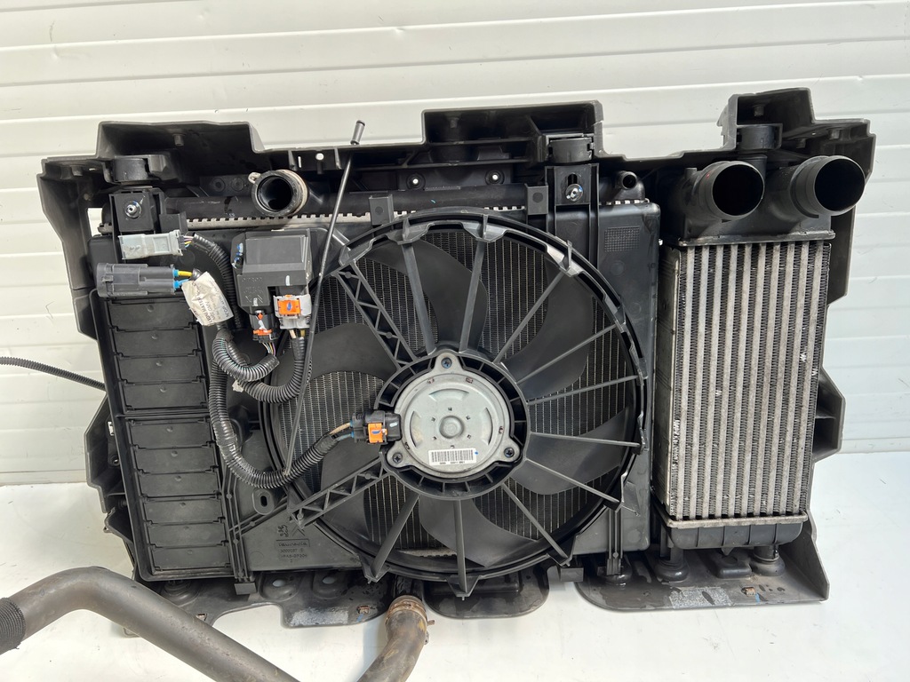 фото №10, Pas передний радиатор peugeot 508 i