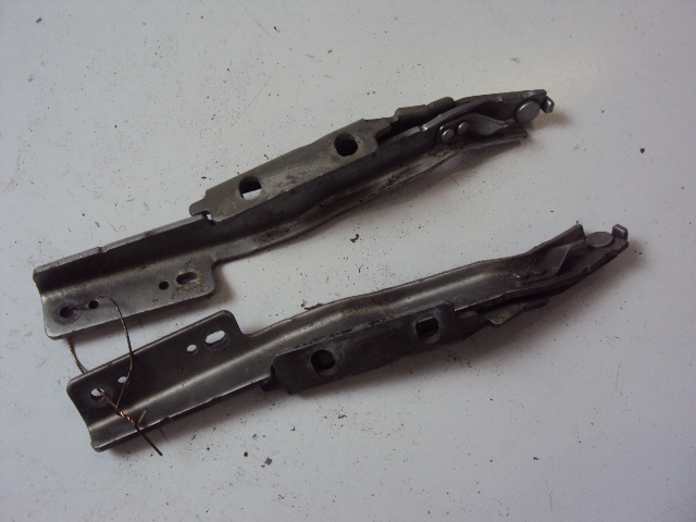 фото №3, Петлі капот lancia phedra 2002-2010