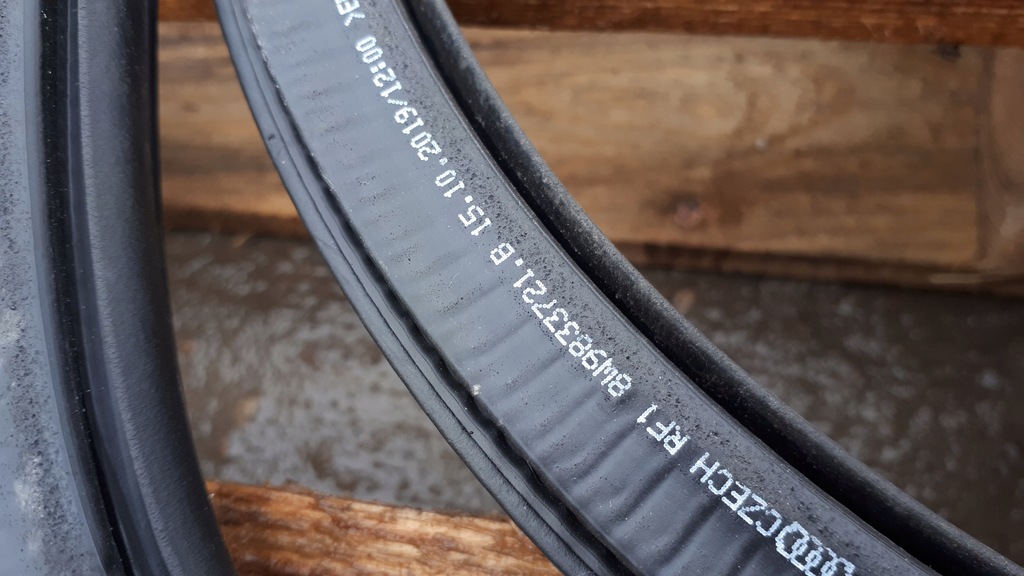 фото №7, A4 b9 lift прокладка дверь левая правая задняя kombi