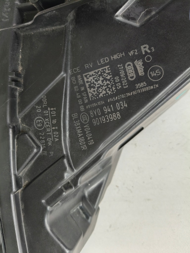 фото №8, Лампа правая фара audi a3 8y 8y0 20- full led