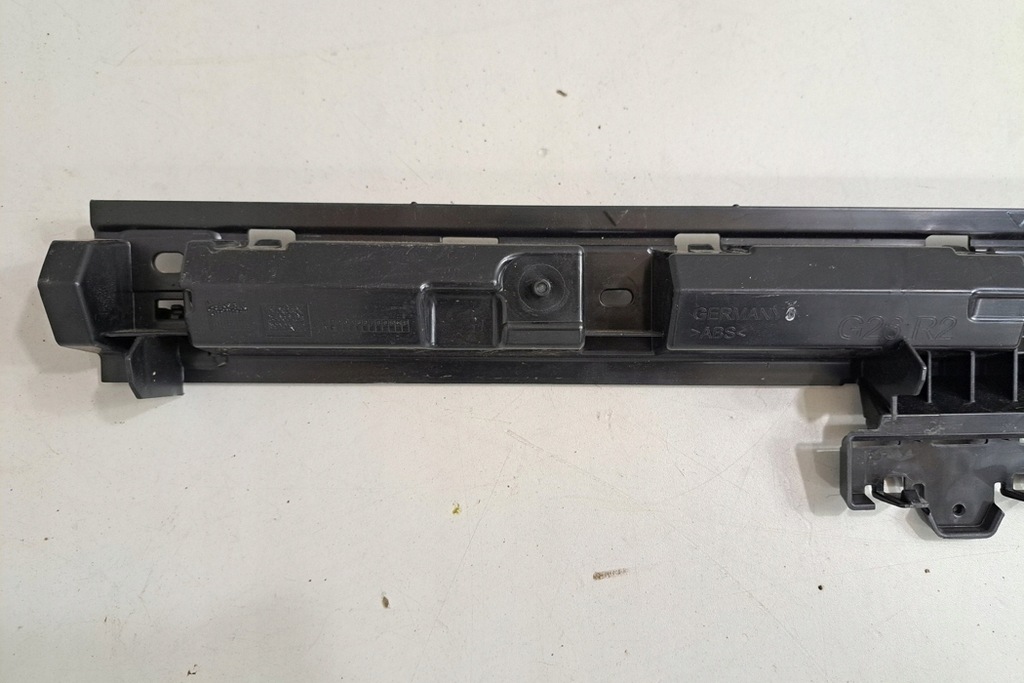 фото №7, Задние правое кронштейн порог bmw i4 g26 8737092 electric 400kw 2024