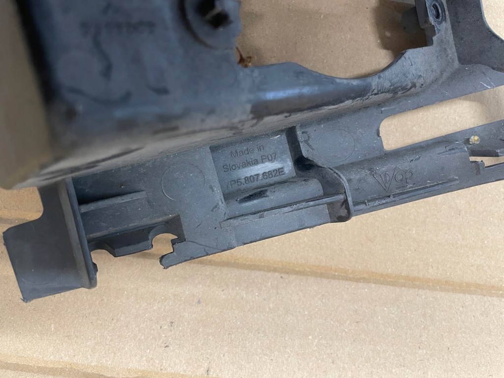 фото №7, Porsche cayenne 7p5 7p5807682e 7p5121334d решітка права бампера перед