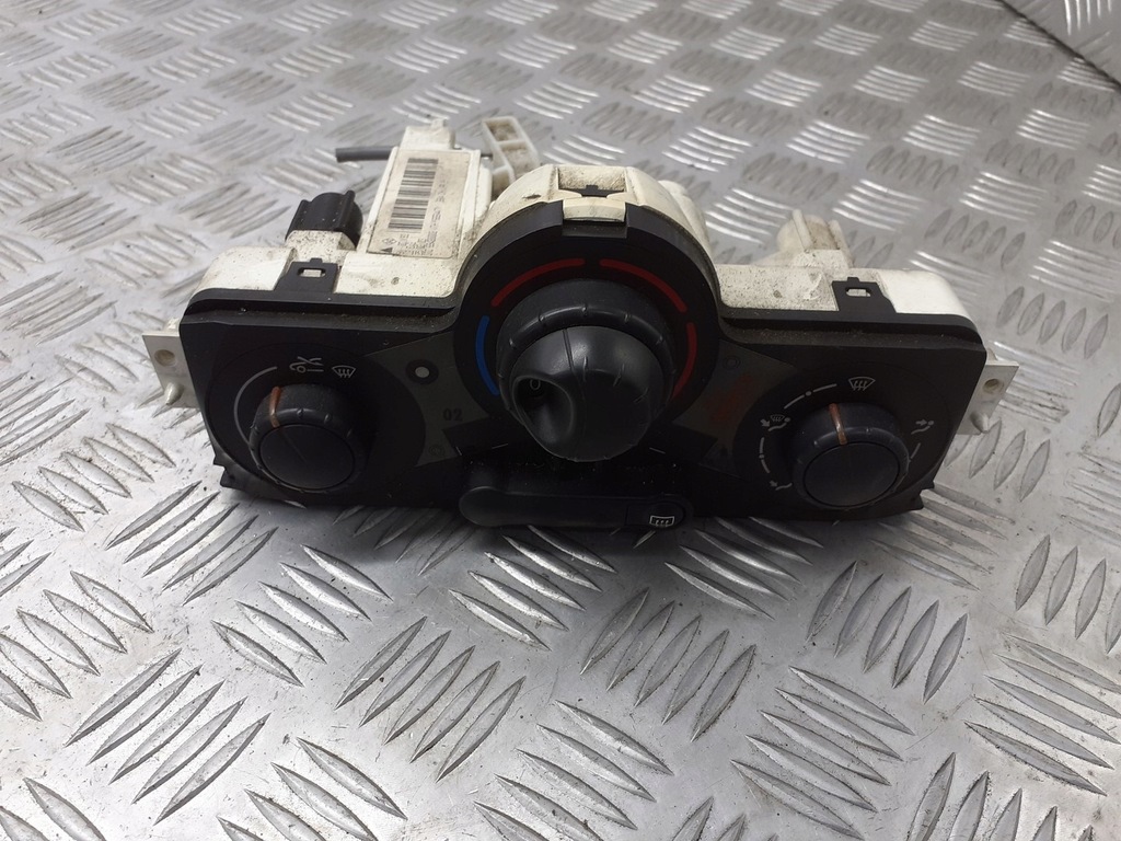 фото №1, Панель обдув renault megane ii 69420002