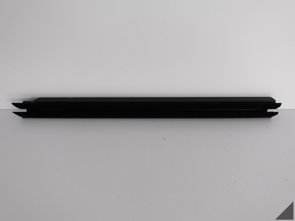 фото №1, Bmw 7 g11 молдинг уплотнитель шторка левая задняя