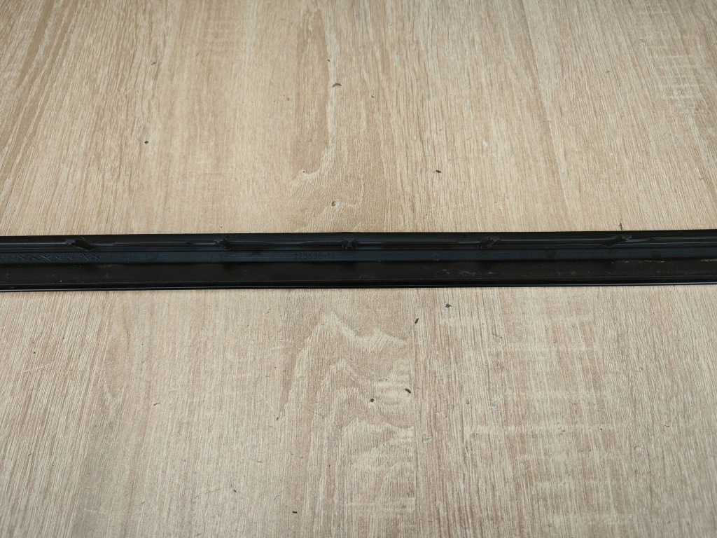 Оригінал  молдинг скло лобове ліва перед shadowline bmw x5 g05 lci 7463527 9km Доставка