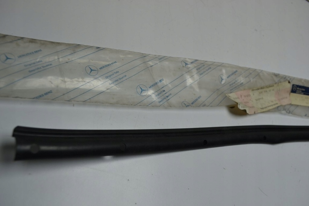 Mercedes r129 sl прокладка крыша soft top задняя Оригинал