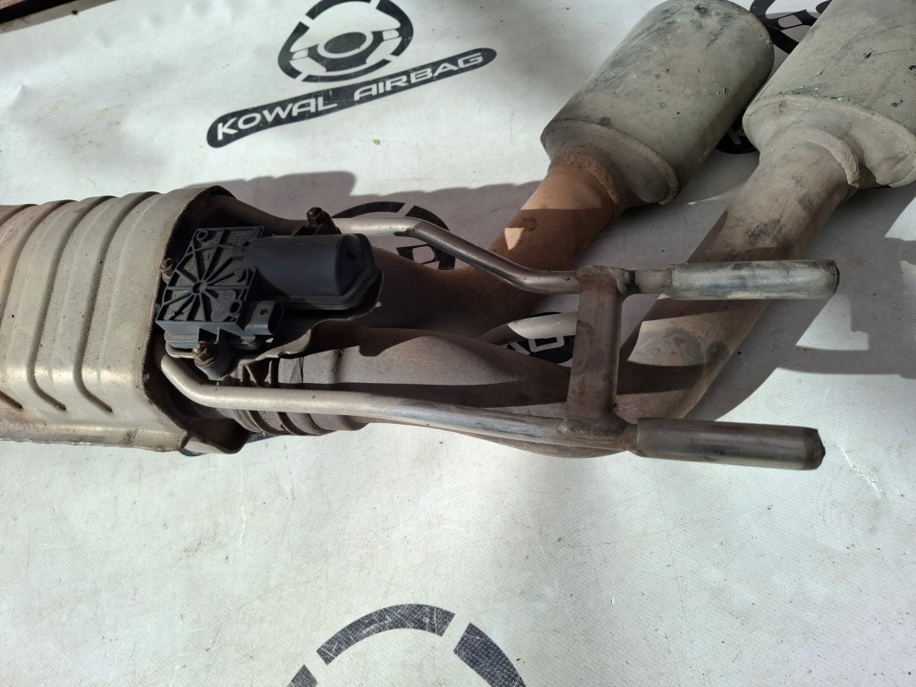 Гаситель правый  rh конечный mercedes g w463/4 amg g63 nr7 Цена