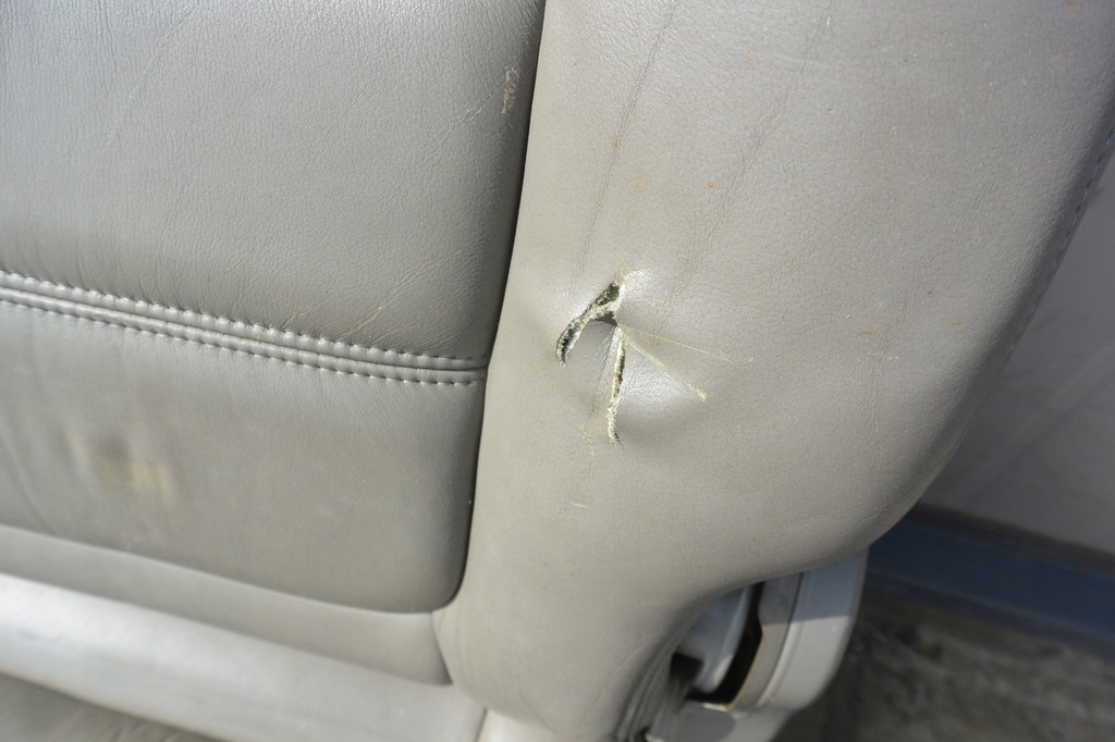 фото №9, Сиденья заднее сиденье салон nissan patrol y61 long 5d кожа 7 мест uk