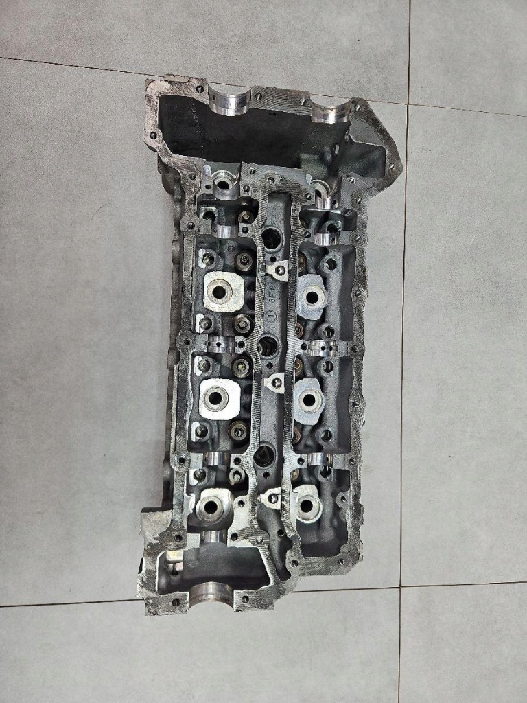 Купити Jeep mercedes wk xk 3.0 crd головка права gotowa do монтажу r6420163601
