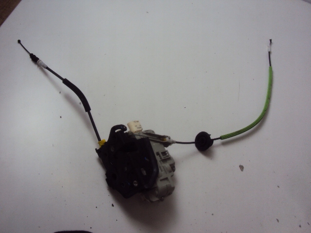 Купити Замок двері правий перед audi tt cabrio 2006-