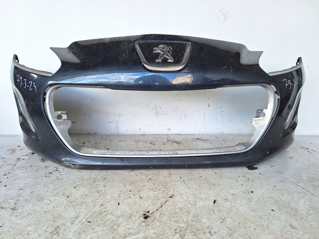 Купити Peugeot 308 рестайлінг  11-13 бампер + led