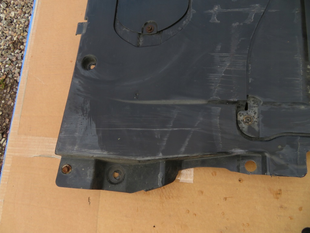 Накладка под двигатель bjs7kf335 mazda 3 в Украине