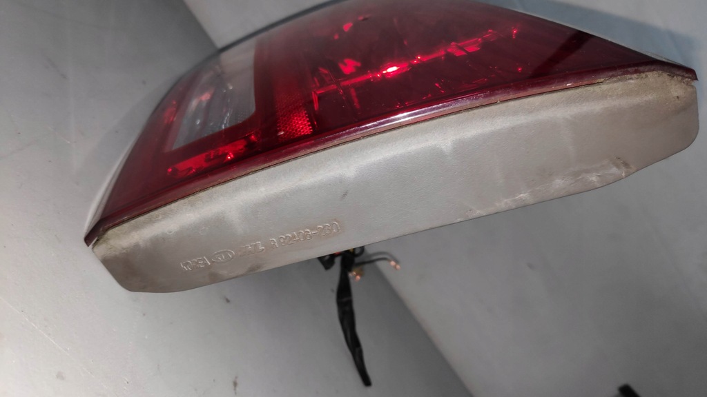 фото №7, Лампа задняя w крышка правая + левая kia magentis ii