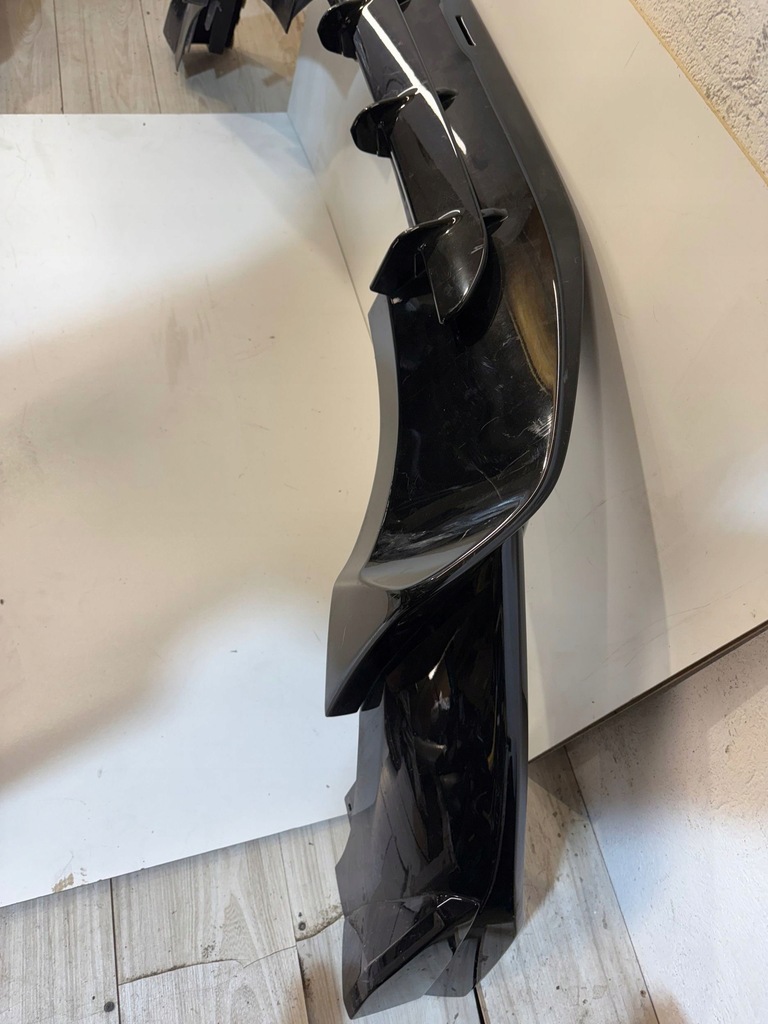 фото №8, Aston martin dbx бампер задній