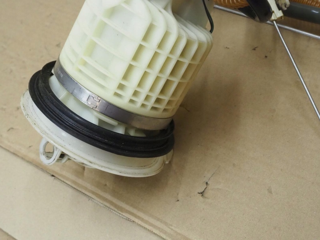 Mini one r50 00- 1.6 насос пального - поплавок рівня 6759001 .9 в Україні