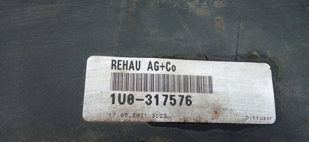 фото №12, Skoda enyaq 5lg накладка 807568 бампер задняя задний