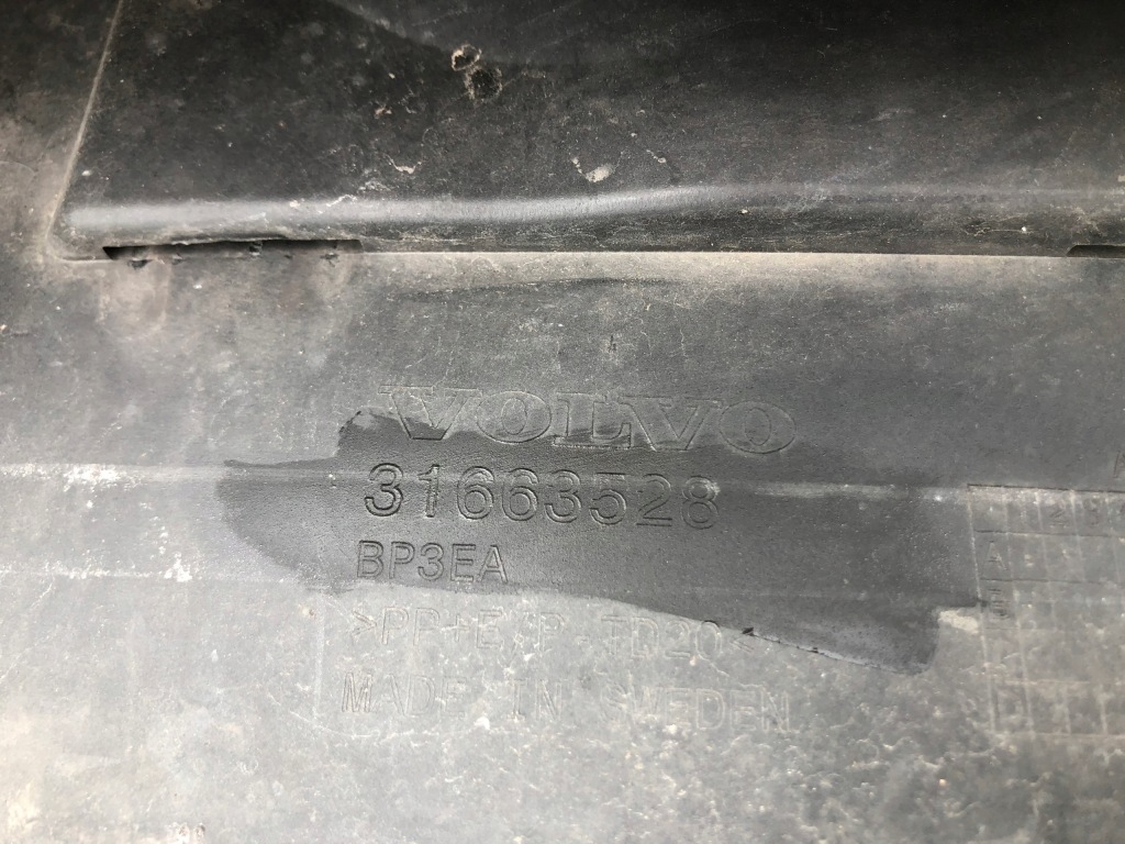 фото №5, Накладка бампера перед volvo xc90 r design