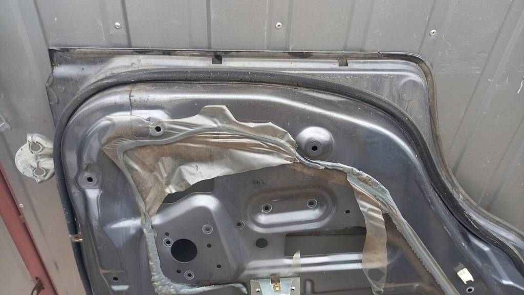 фото №15, Дверь левая задняя volvo v40 01r kombi