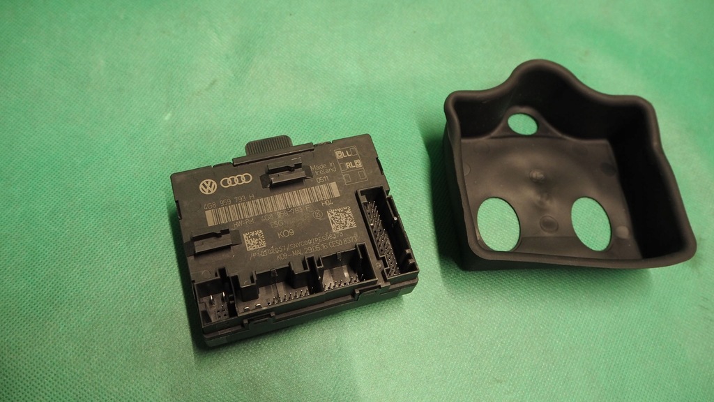 фото №1, Блок управления дверь audi оригинальный номер 4g8959793h