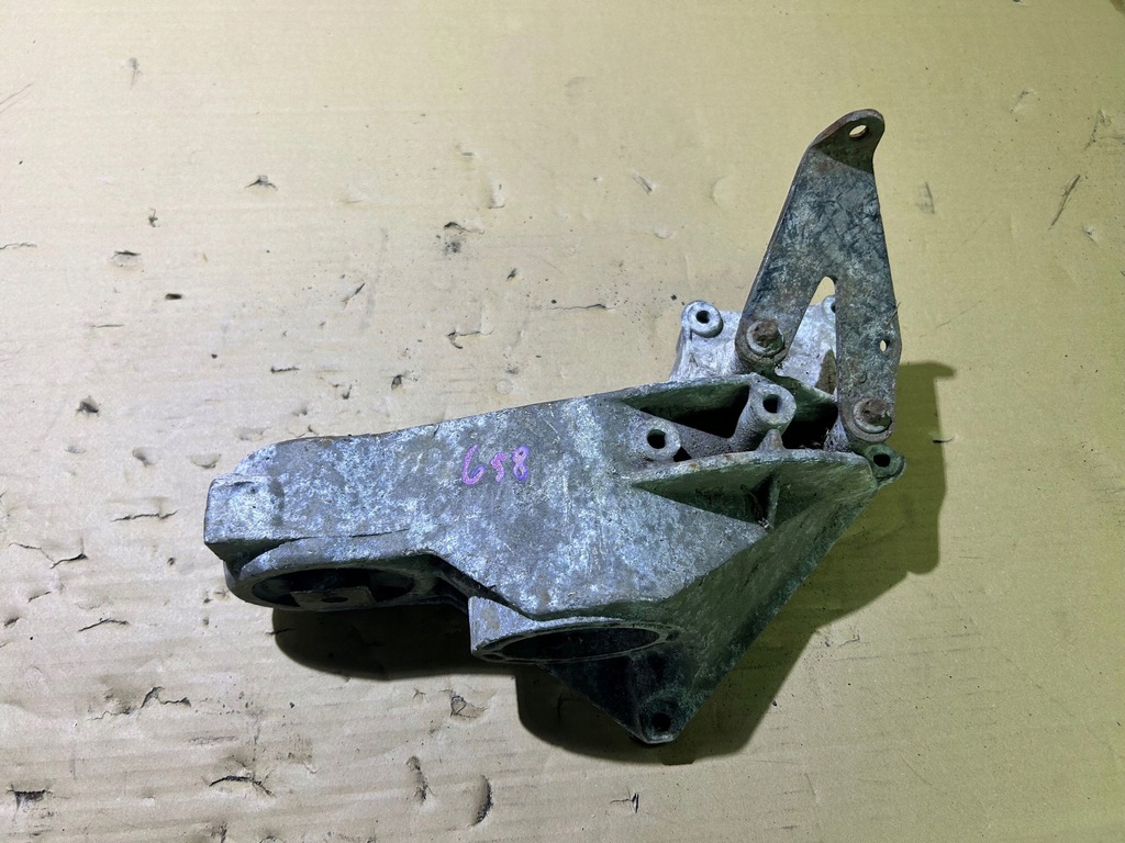 фото №1, Кронштейн опора полуось mercedes vito 638 2.2 cdi a6112220009