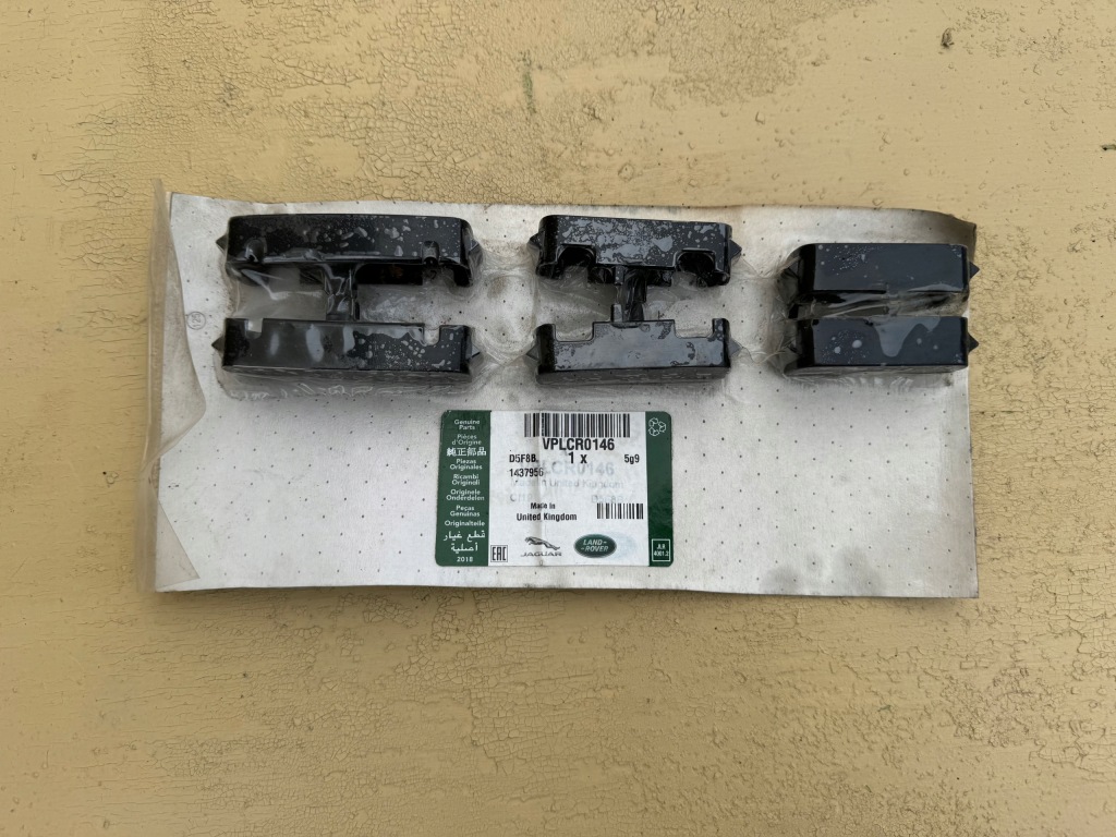 фото №1, Land rover discovery sport 14r- кронштейн рейлинги vplcr0146