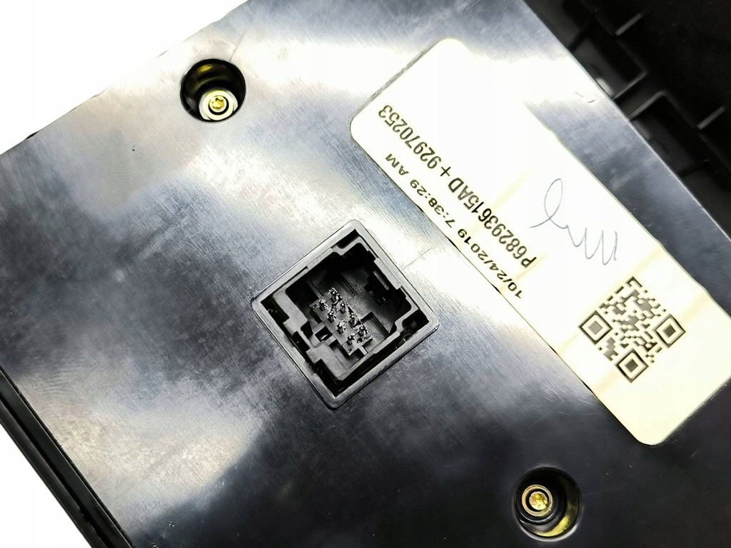 фото №10, Dodge charger 2019 панель кондиционера