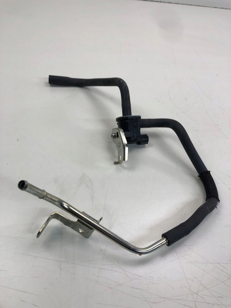 фото №3, Toyota lexus клапан труба вакуумa 132600-7010