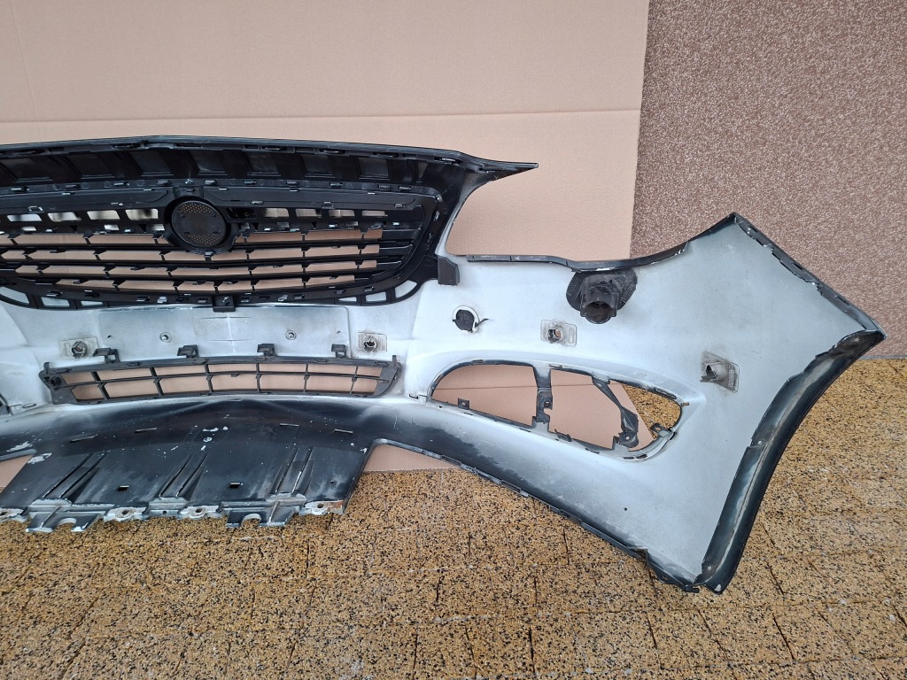 Бампер решётка радиатора хром opel insignia a рестайлинг  6 pdc омыватель Цена