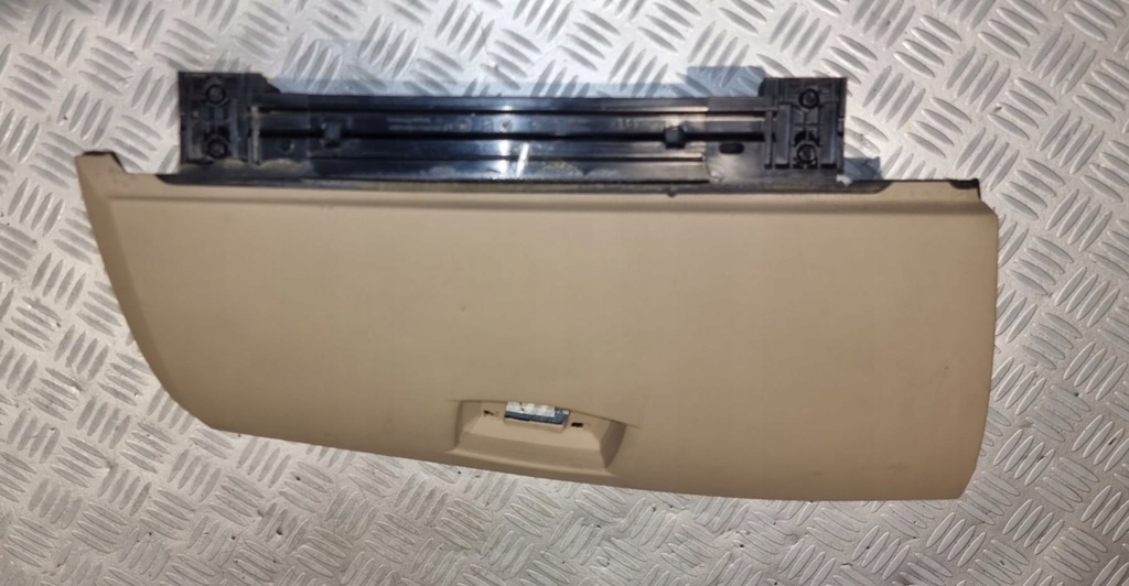 фото №13, Bmw 5 e60 e61 бардачок панели пассажира передняя часть бежевый 7034079 7034081 7063499