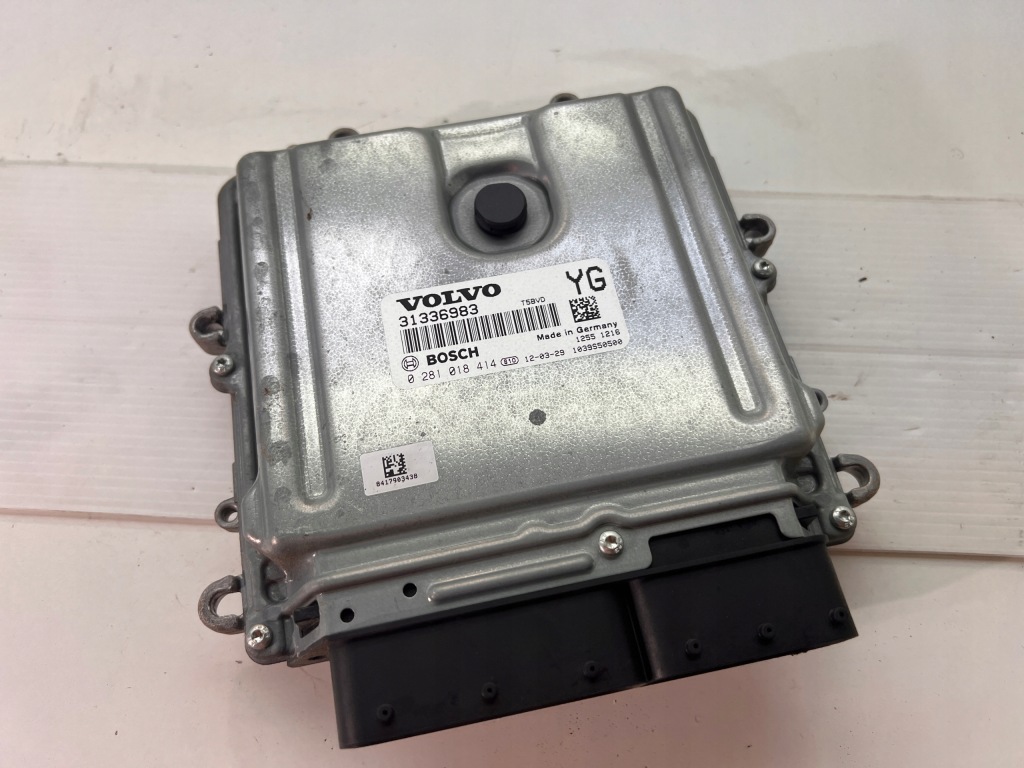 фото №1, Volvo v60 s60 ii 2.0 d блок управления двигателя 31336983