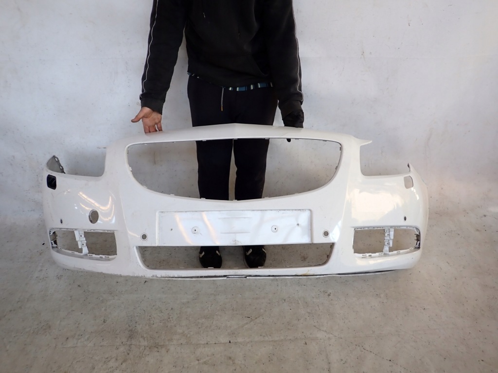 Opel insignia a 08-13 бампер перед передний 4pdc spr Киев