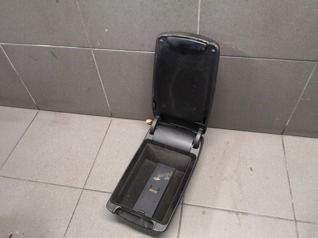 фото №13, Підлокітник середній audi a6 c6 шкіра чорний