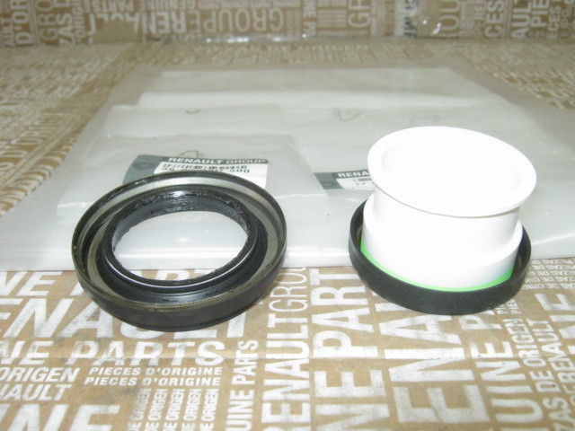 фото №6, Ущільнювач піввісь r+l master ii 1.9 2.0 2.5 dci