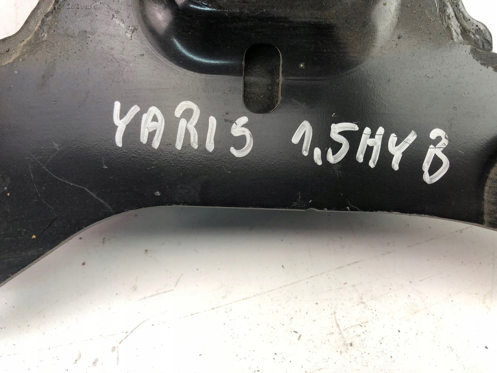 фото №7, Toyota yaris iii 1.5 hybrid кронштейн подушка коробки