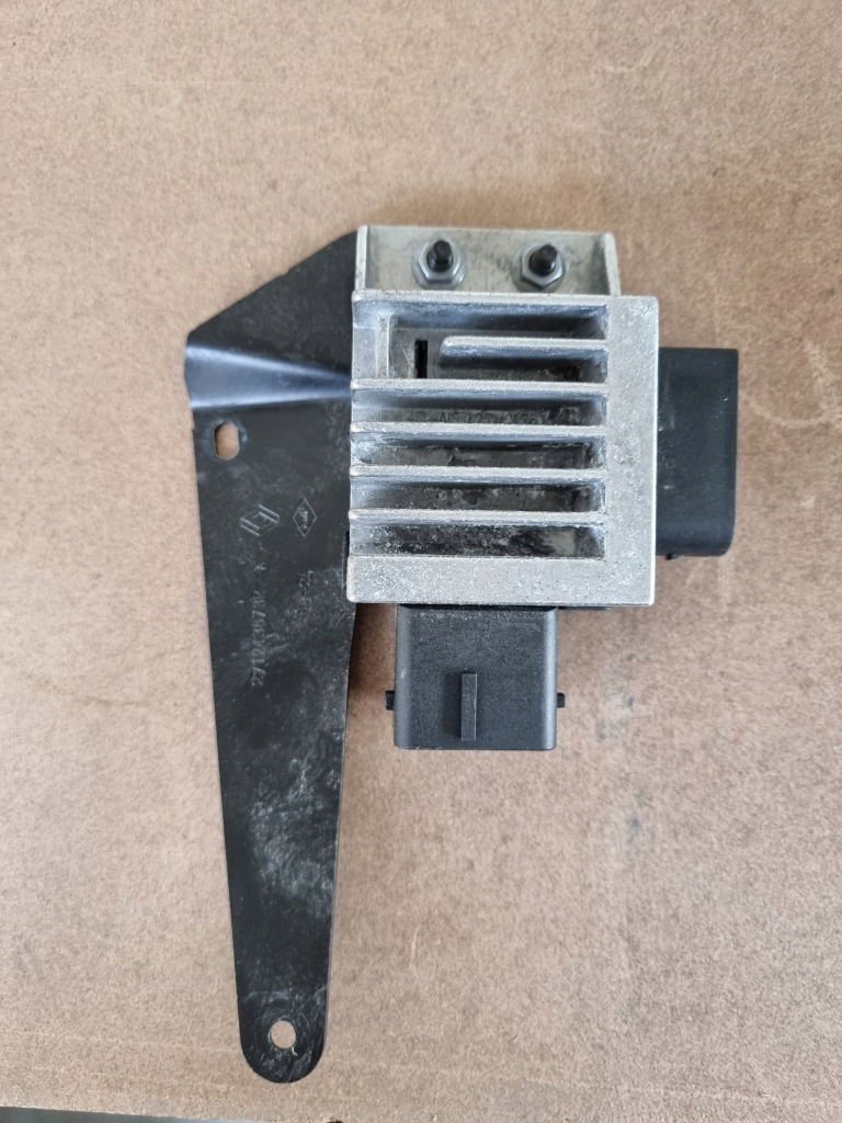 Купити Реле свічка розжарювання 271203982r