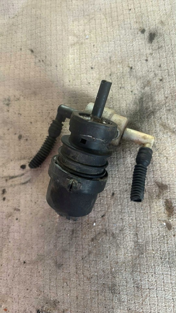 фото №1, Помпа розпилювача скло передньої opel astra h13248320 nr273