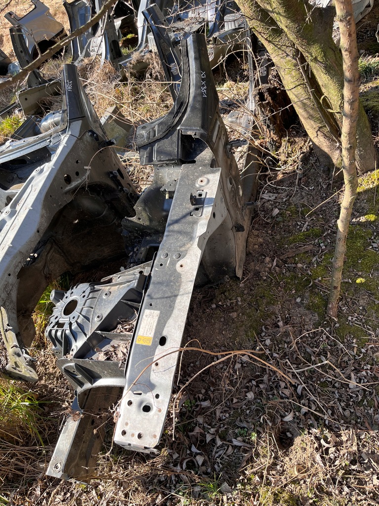 фото №1, Jaguar xj x351 чверть перед ліва підкрилок поріг