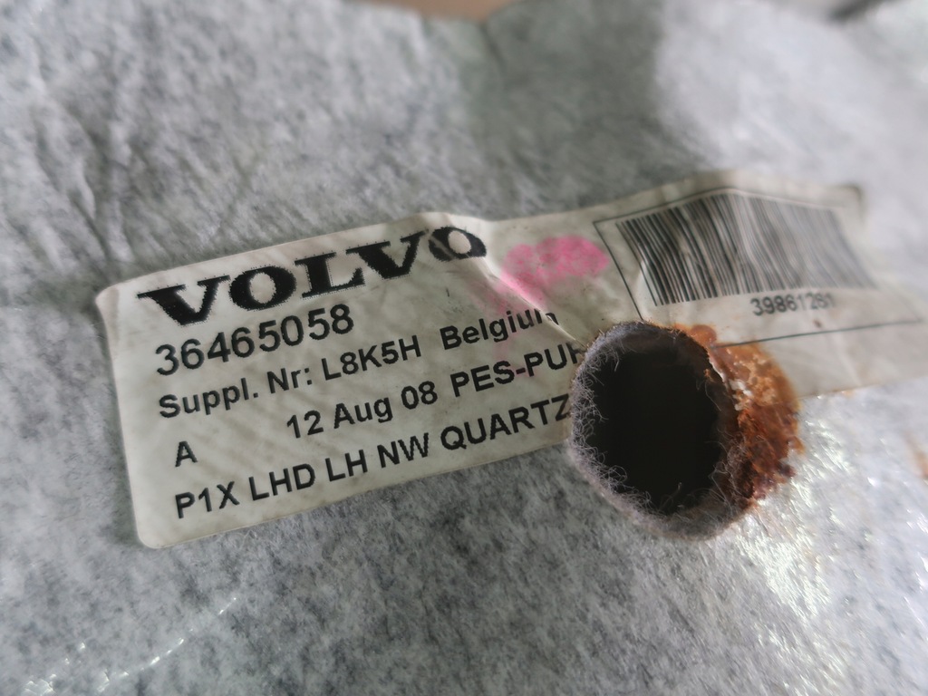 фото №6, Volvo s40 ii v50 коврик водителя обшивка левая светлая 04-11eu